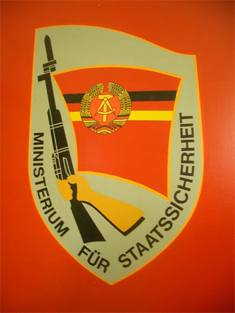 http://kadmusarts.com/blog/wp-content/uploads/2007/10/Stasi.jpg