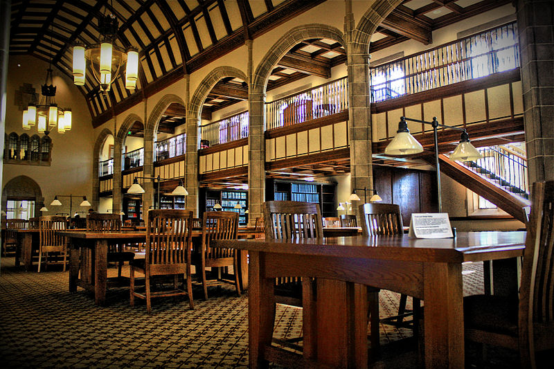 UNIVEERSITY OF NOTRE DAME LAW LIBRARY