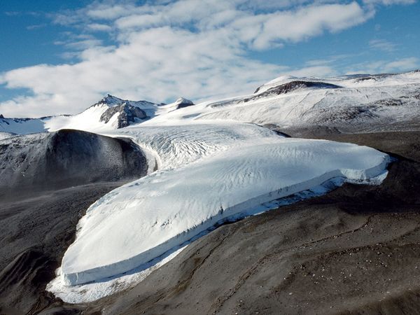 ANTARCTICA GLACIER