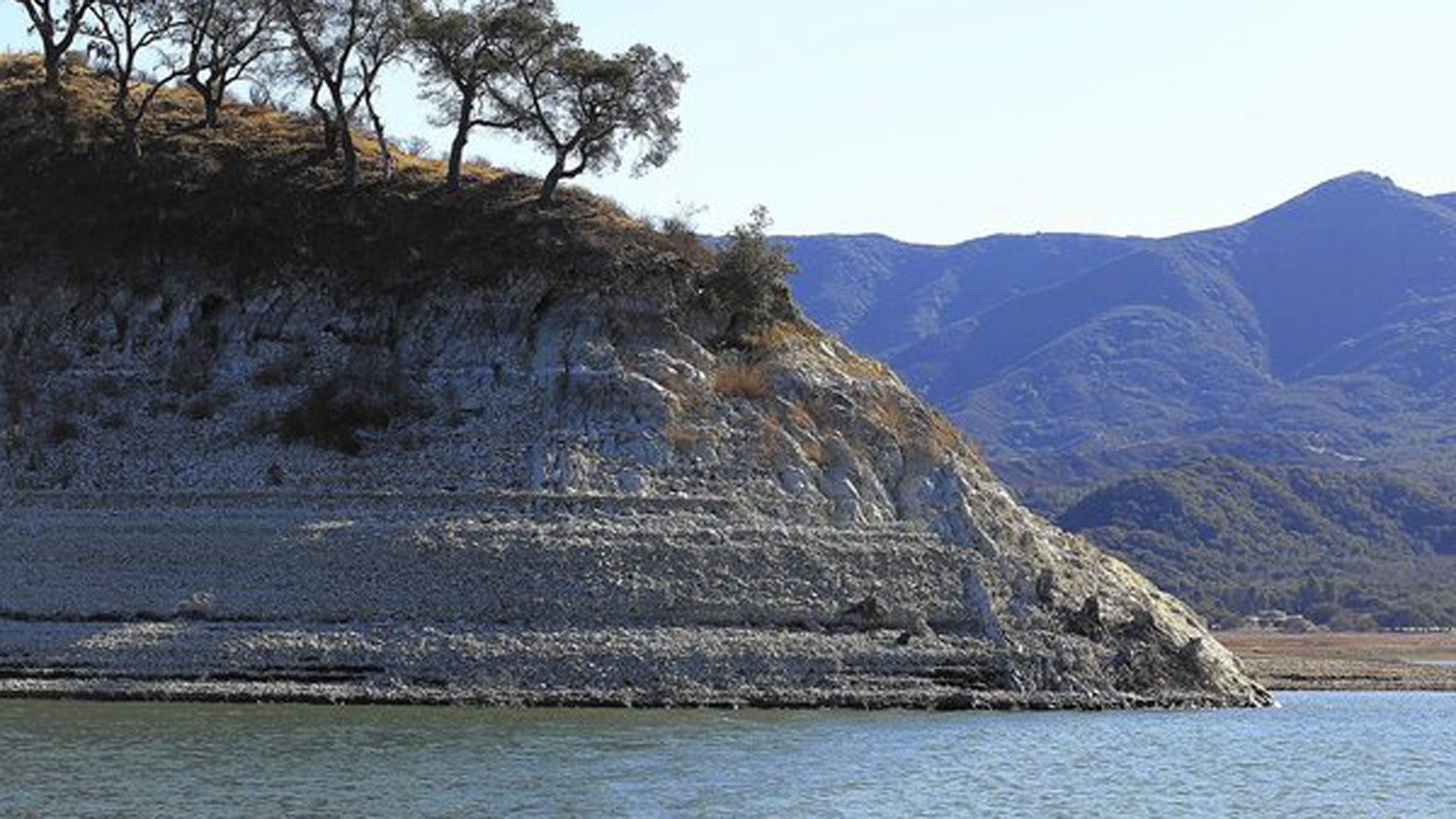 california drought - rocks