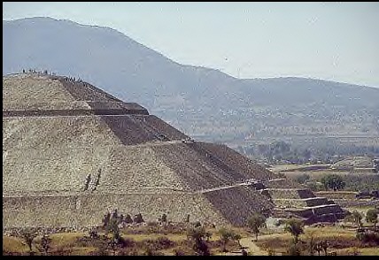 pyramids in mexico. NEW TOMB FOUND AT TEOTIHUACAN