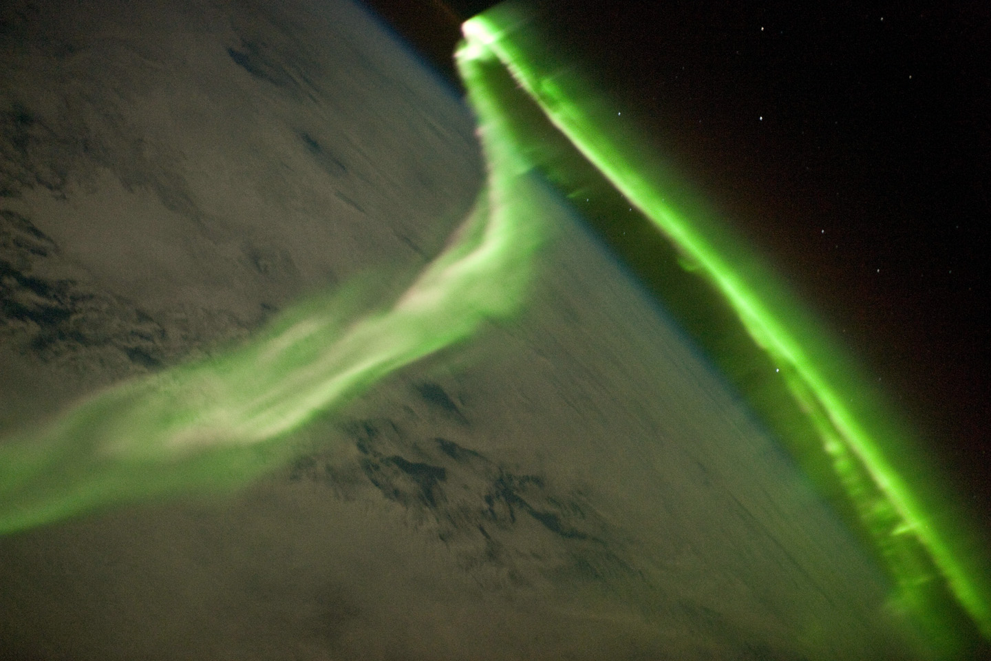 aurora-southern-from space